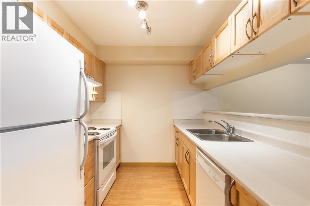 2fl 38003 Second Avenue, Squamish, British Columbia  V8B 0R2 - Photo 12 - R3090034