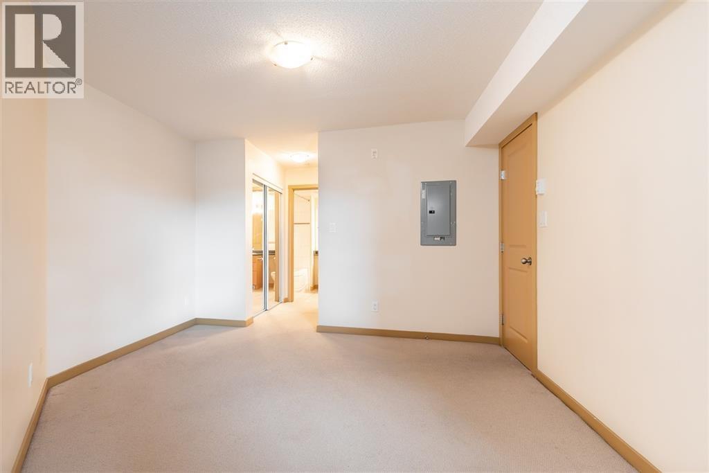 2fl 38003 Second Avenue, Squamish, British Columbia  V8B 0R2 - Photo 7 - R3090034