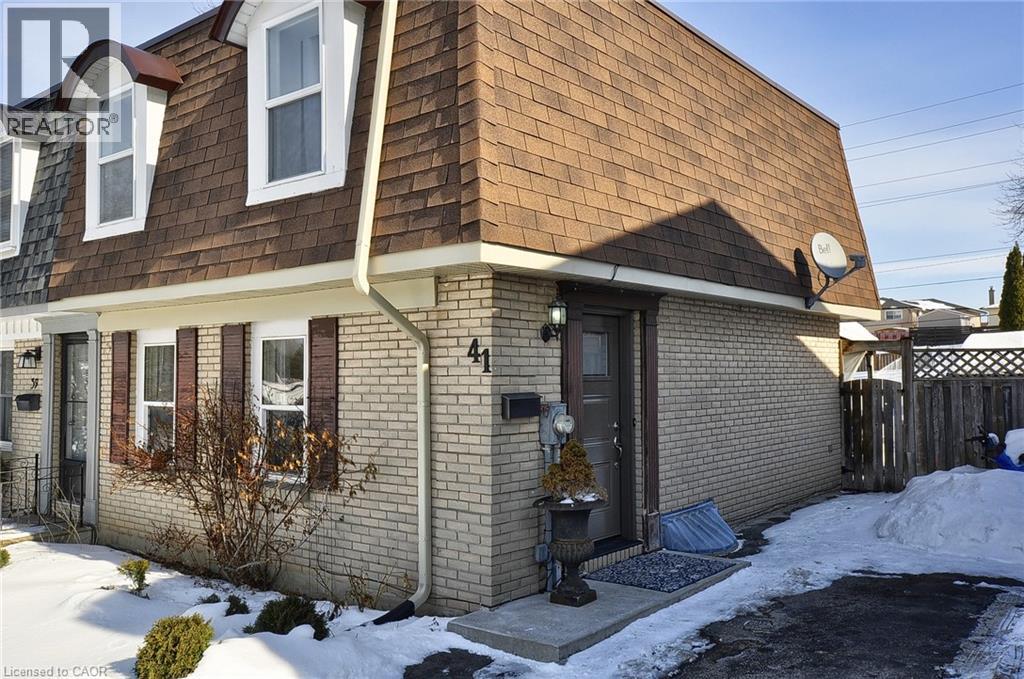 41 Moffatt Drive, Cambridge, Ontario  N1R 6C1 - Photo 3 - 40805344