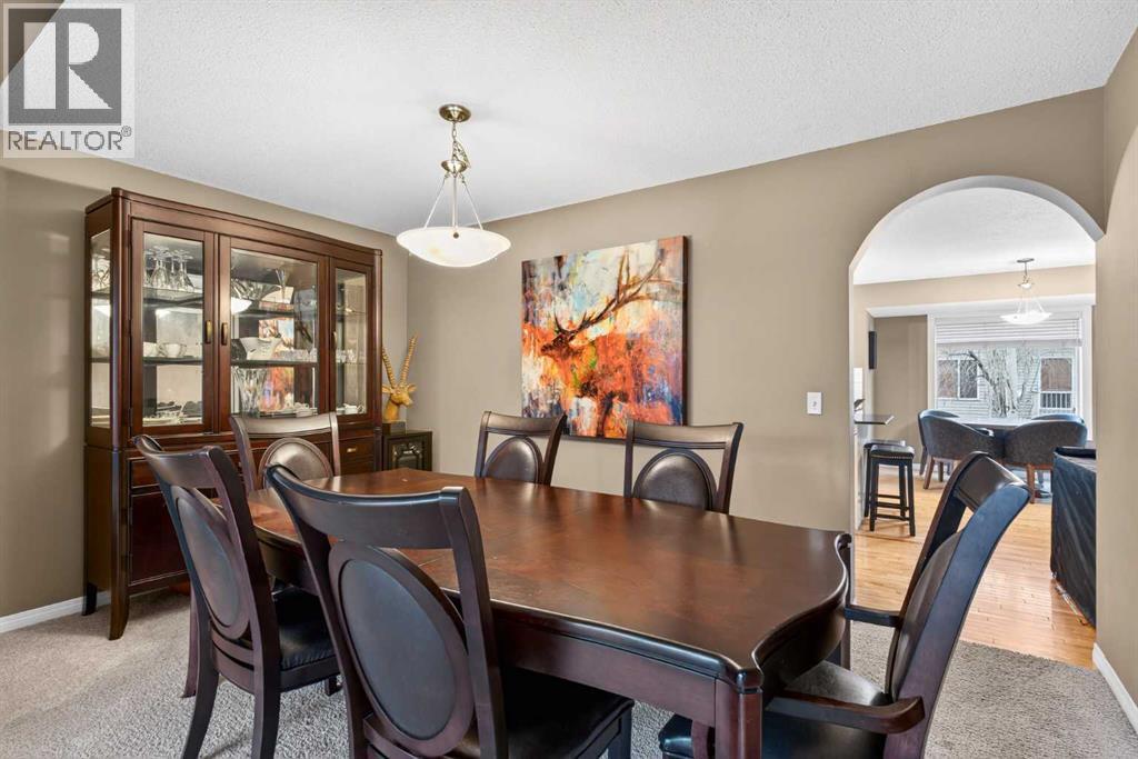 69 Elkton Way Sw, Calgary, Alberta  T3H 4Y9 - Photo 7 - A2284817