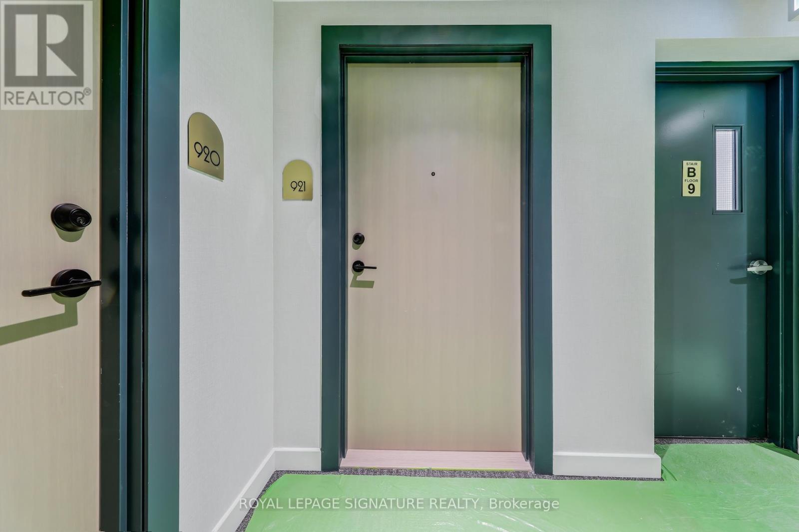 921 - 181 Sterling Road, Toronto, Ontario  M6R 2B2 - Photo 20 - C12789904