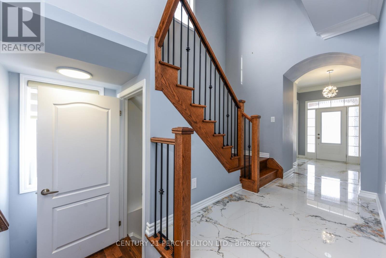 Main & 2nd - 1040 Foxtail Crescent, Pickering, Ontario  L1X 0E7 - Photo 6 - E12789926