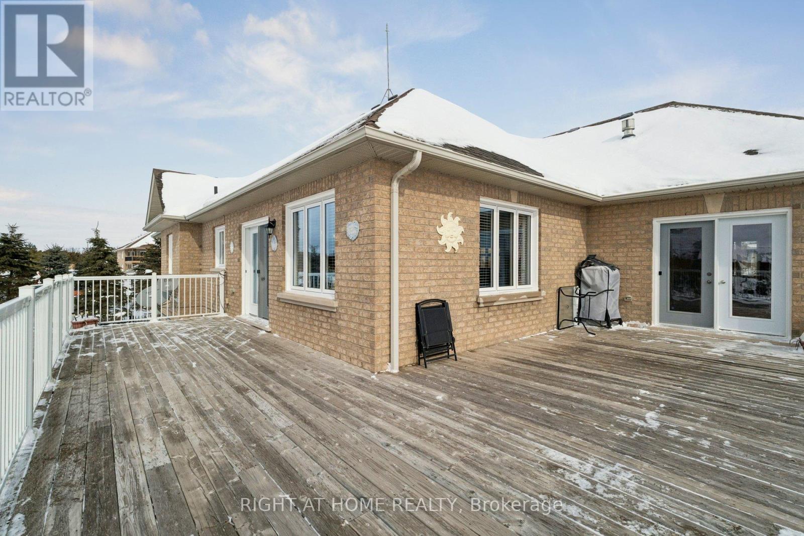 10 Brolley Crescent, Essa, Ontario  L0L 2N2 - Photo 39 - N12789936