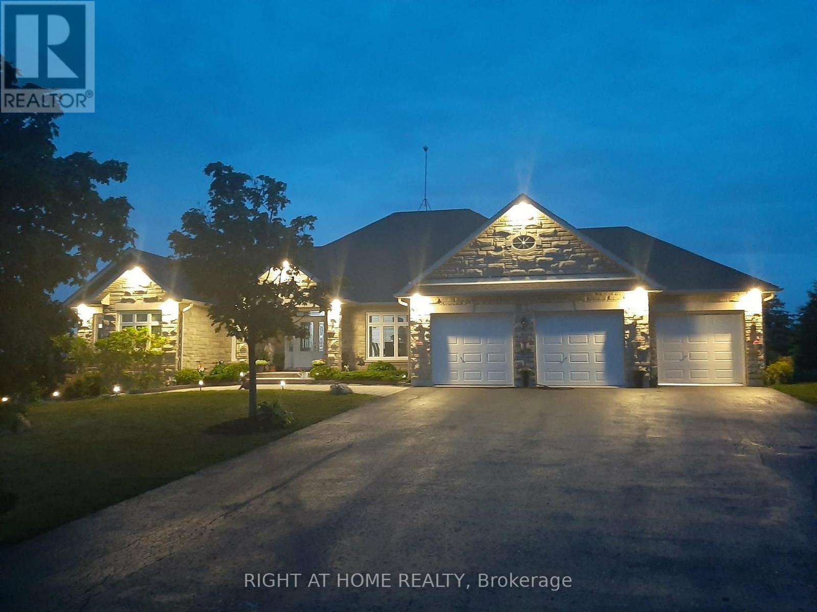 10 Brolley Crescent, Essa, Ontario  L0L 2N2 - Photo 48 - N12789936