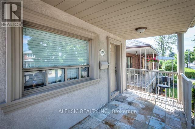 179 Thirtieth Street, Toronto, Ontario  M8W 3C6 - Photo 4 - W12789914
