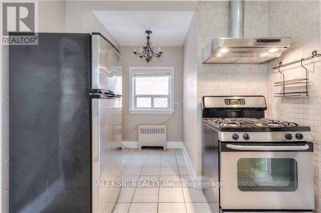 179 Thirtieth Street, Toronto, Ontario  M8W 3C6 - Photo 8 - W12789914