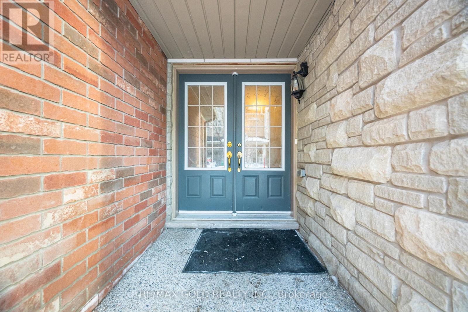 31 Kayak Heights, Brampton, Ontario  L6Z 0H8 - Photo 4 - W12789916