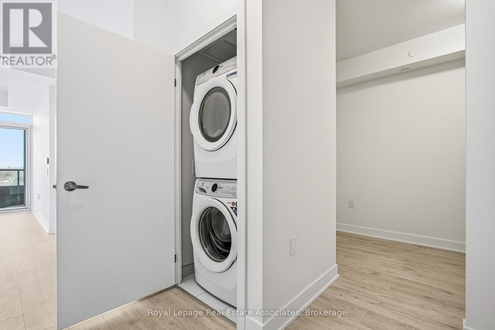 604 - 2088 James Street, Burlington, Ontario  L7R 0H2 - Photo 15 - W12789920