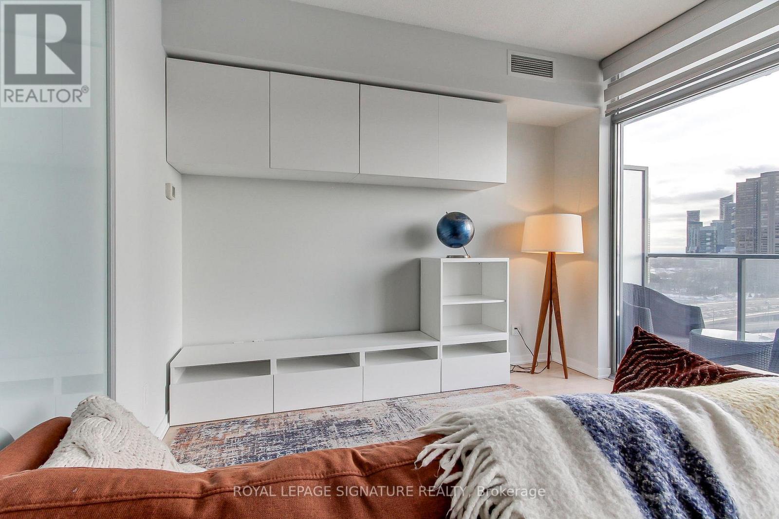 1511 - 103 The Queensway, Toronto, Ontario  M6S 5B4 - Photo 18 - W12789924