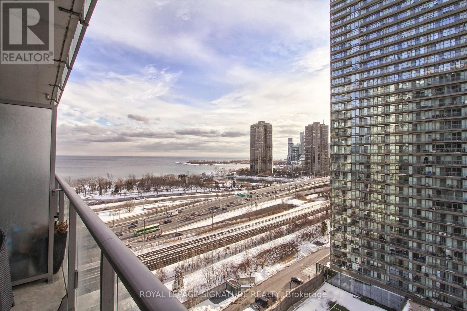 1511 - 103 The Queensway, Toronto, Ontario  M6S 5B4 - Photo 35 - W12789924