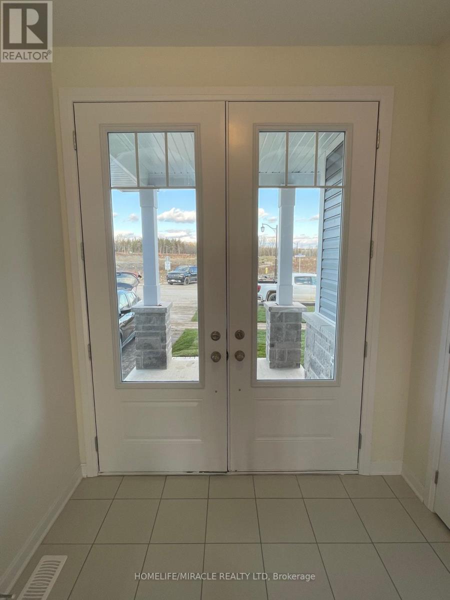 158 Country Club Drive, Loyalist, Ontario  K0H 1G0 - Photo 3 - X12789902