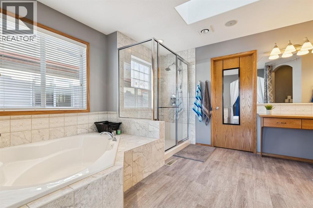 2841 Coopers Manor Sw, Airdrie, Alberta  T4B 3J7 - Photo 28 - A2286155