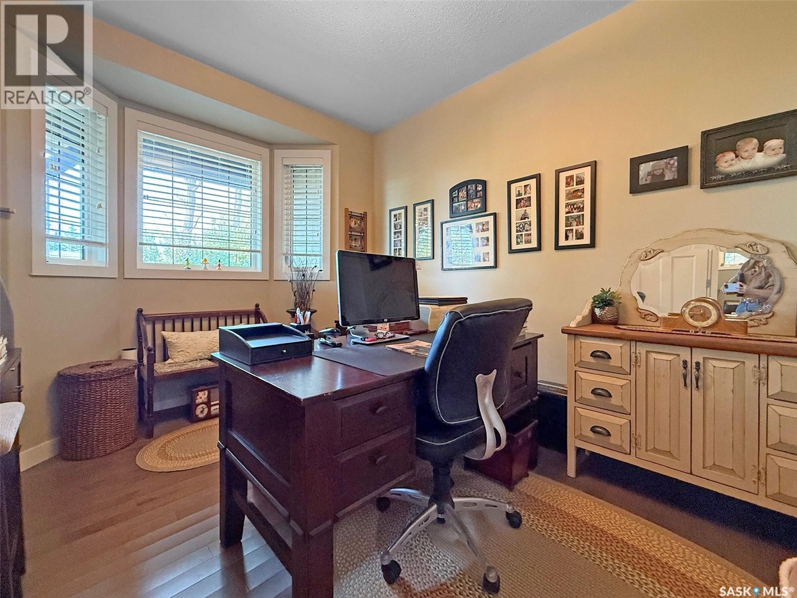 225 11th Avenue, Swift Current, Saskatchewan  S9H 3R9 - Photo 20 - SK028597