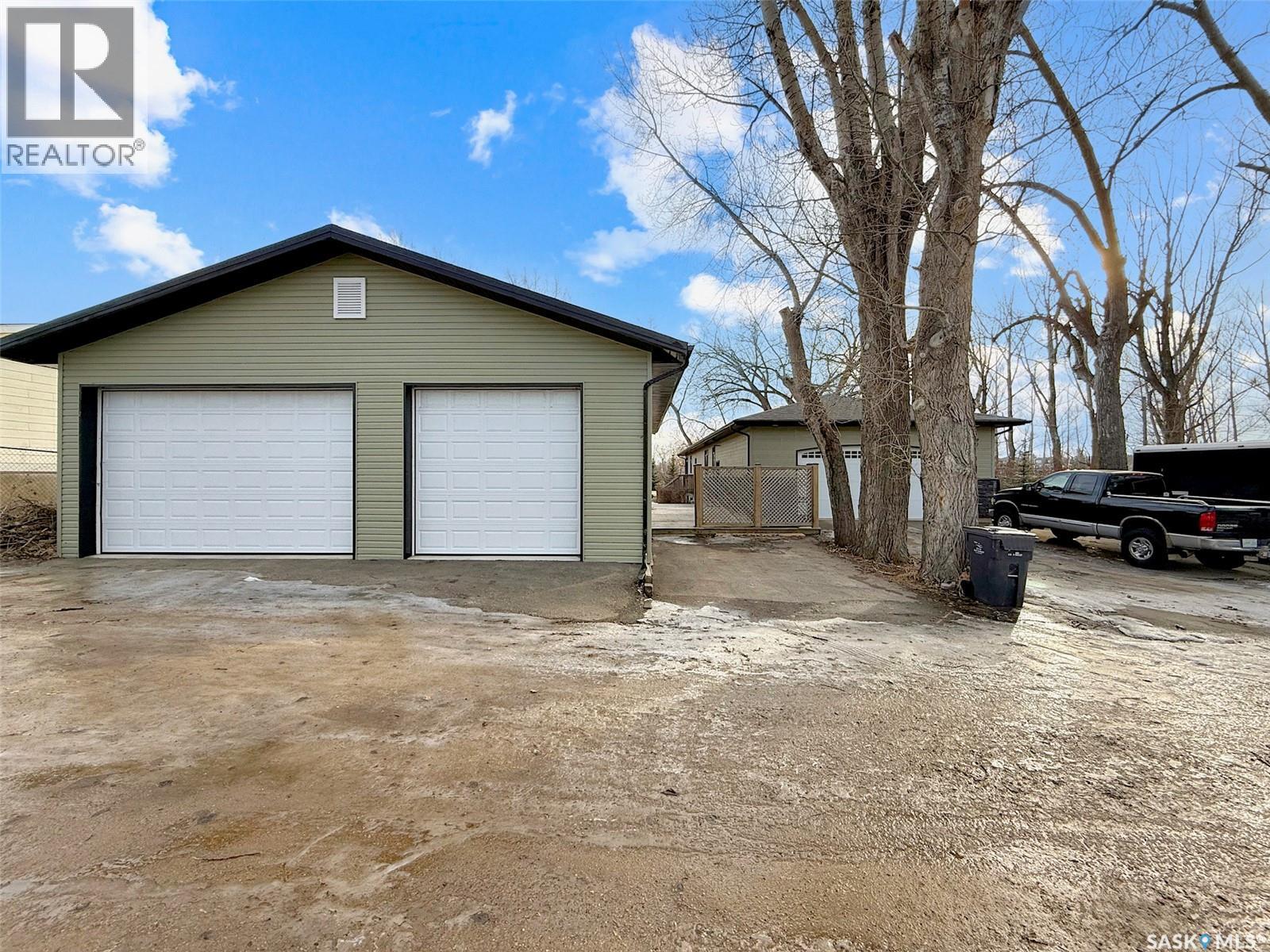 225 11th Avenue, Swift Current, Saskatchewan  S9H 3R9 - Photo 31 - SK028597