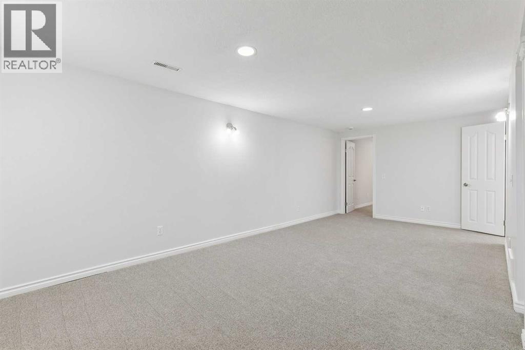 354 Maitland Hill Ne, Calgary, Alberta  T2A 5V3 - Photo 19 - A2285976