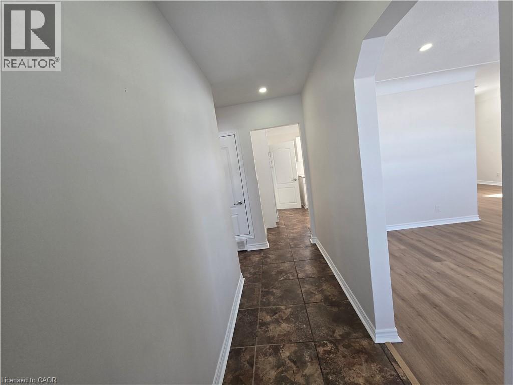 8199 Twenty Road E, Hamilton, Ontario  L9B 2J6 - Photo 5 - 40805336