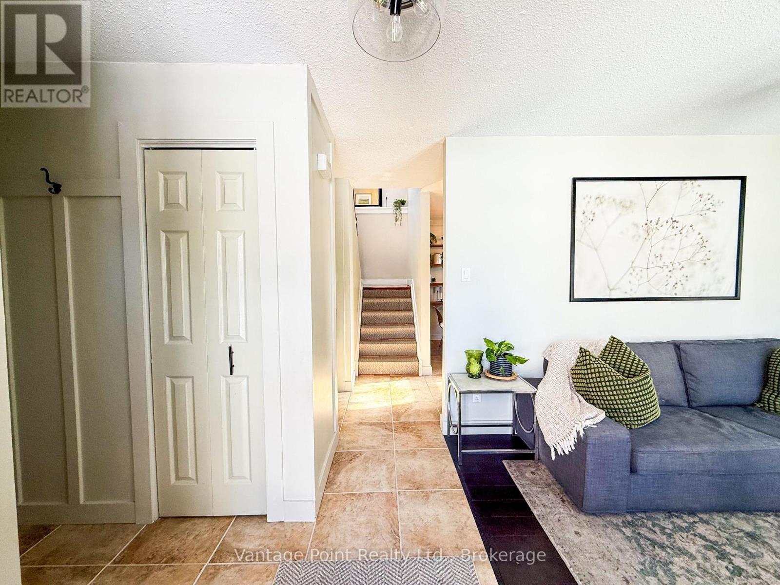 331 Morrison Road, Kitchener, Ontario  N2A 3A1 - Photo 4 - X12790000