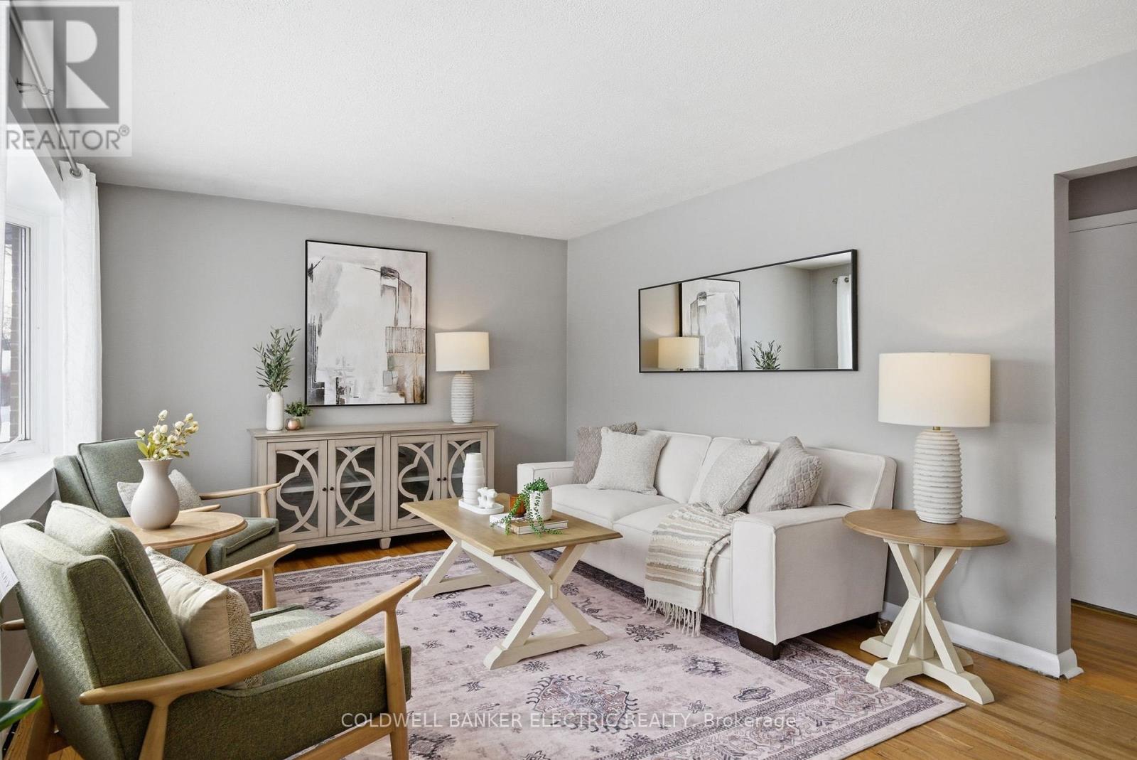 756 Barbara Crescent, Peterborough (Otonabee Ward 1), Ontario  K9J 3X7 - Photo 4 - X12789984