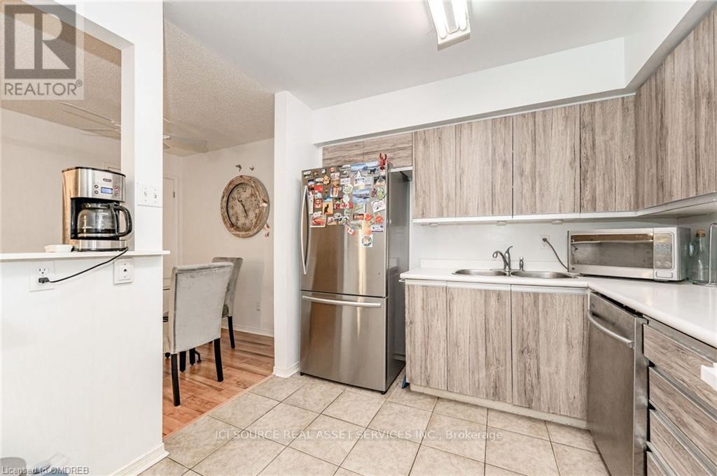 622 - 1512 Pilgrims Way, Oakville, Ontario  L6M 3H1 - Photo 3 - W12779138