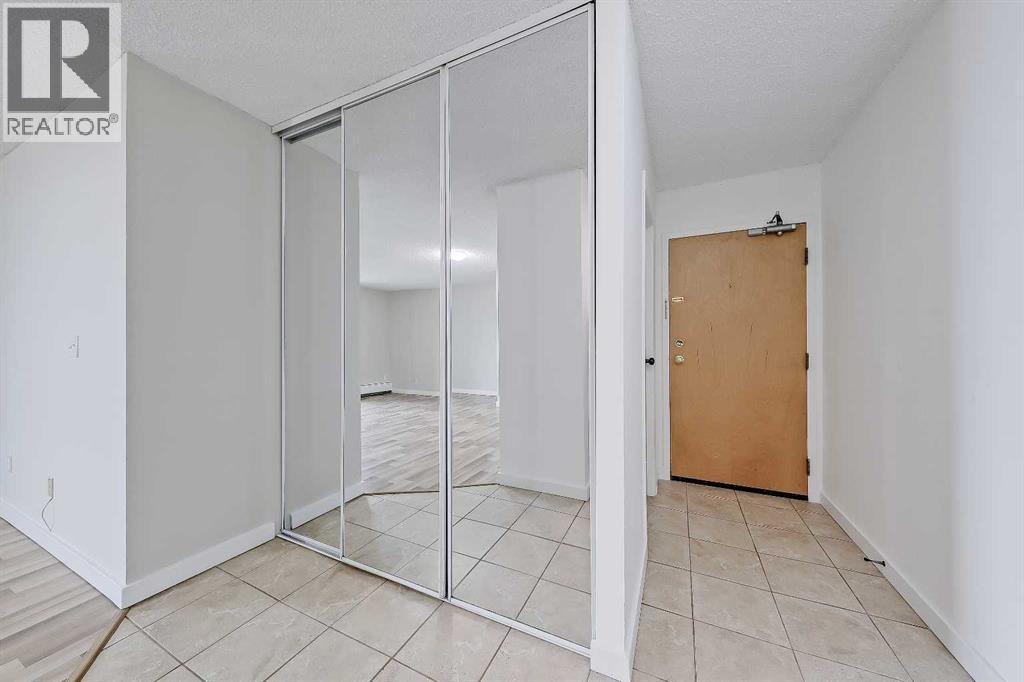 901, 4944 Dalton Drive Nw, Calgary, Alberta  T3A 2E6 - Photo 2 - A2283201