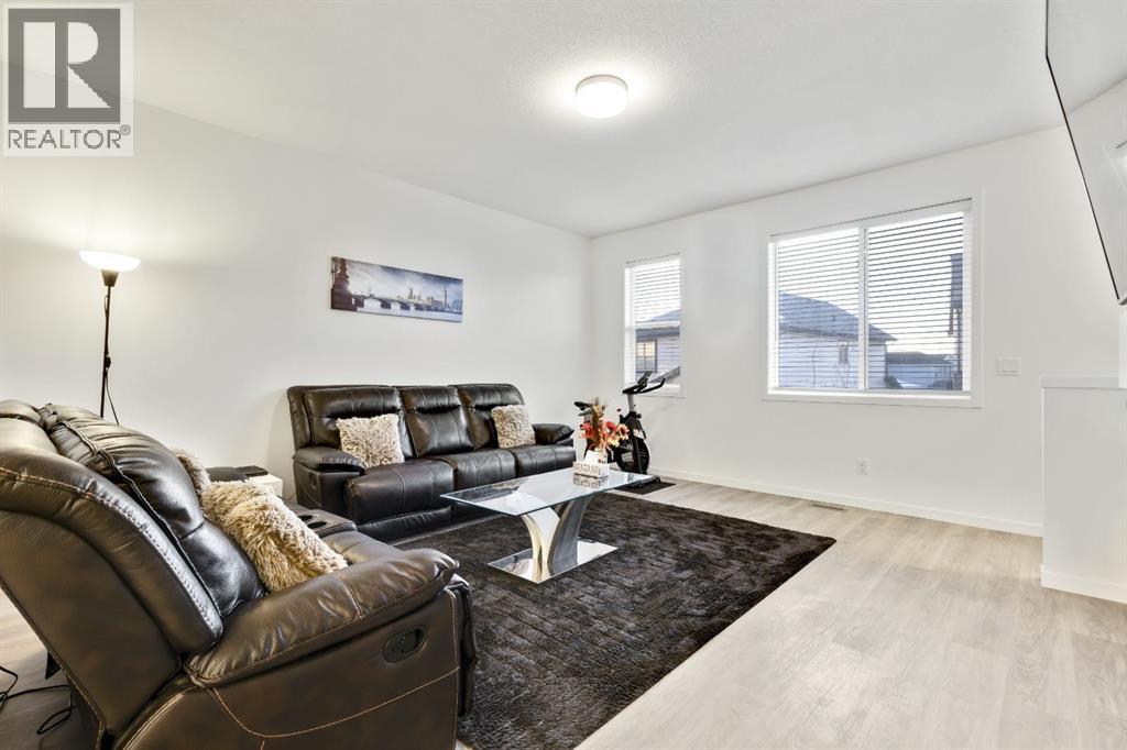 620 Copperstone Manor Se, Calgary, Alberta  T2Z 5G4 - Photo 3 - A2283914