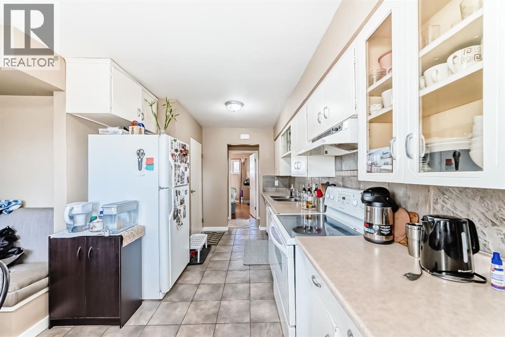 28 Winslow Crescent Sw, Calgary, Alberta  T3C 2R1 - Photo 10 - A2284051