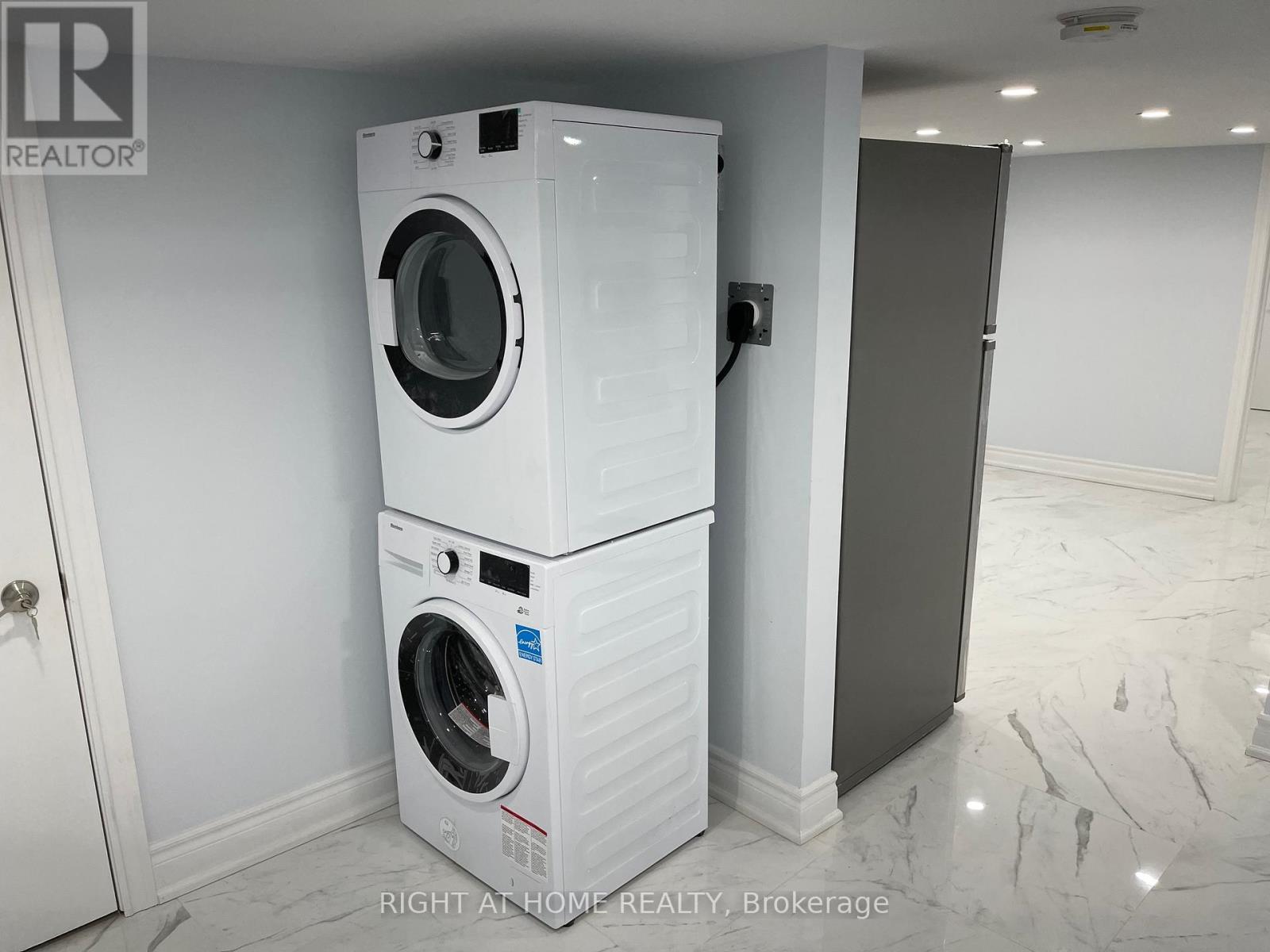 477 Ossington Avenue, Toronto, Ontario  M6G 3T3 - Photo 15 - C12789952