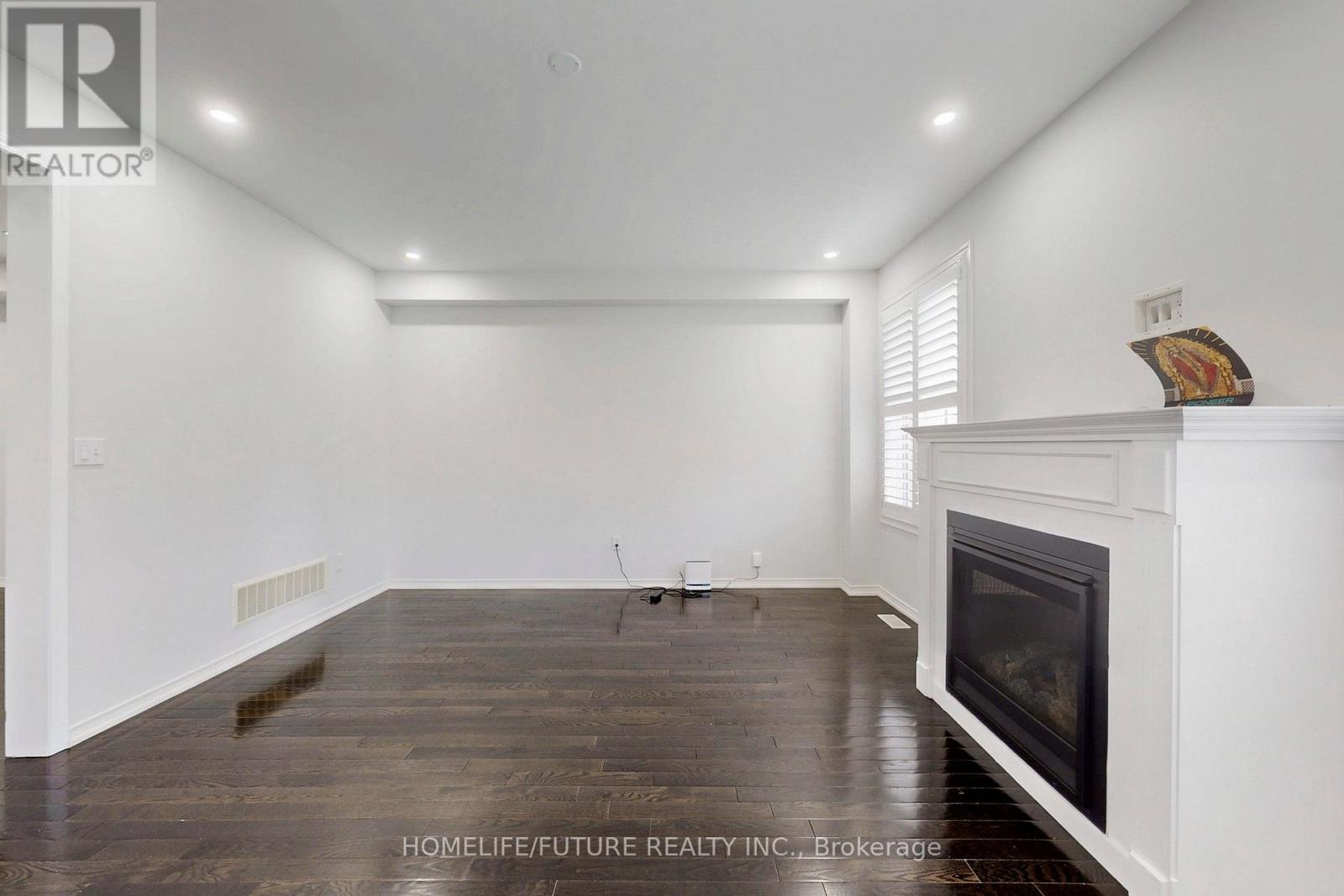 Main & 2nd Flr - 2385 Dress Circle Crescent, Oshawa, Ontario  L1L 0L8 - Photo 9 - E12789970