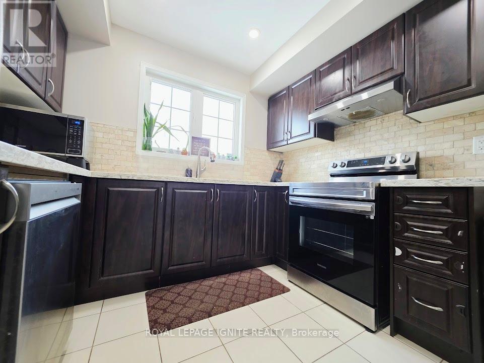 9 Cooperage Lane, Ajax, Ontario  L1S 0E8 - Photo 9 - E12789980