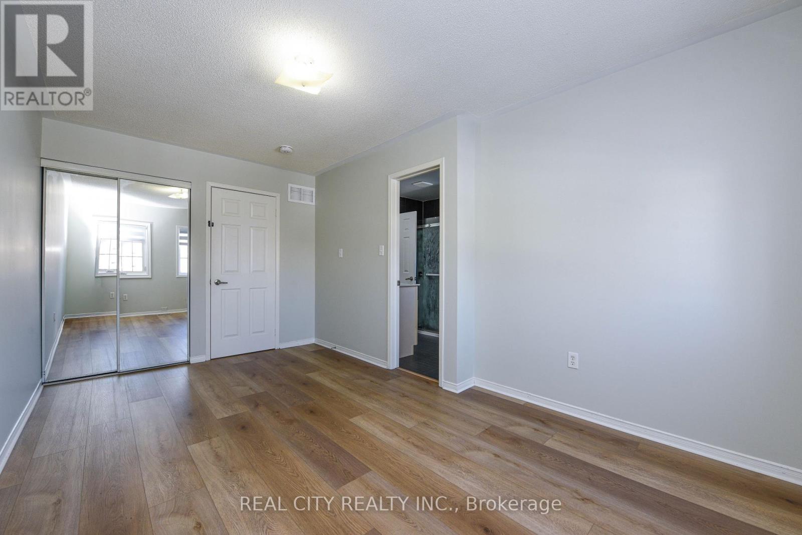 6416 Hampden Woods Road, Mississauga, Ontario  L5N 7V3 - Photo 35 - W12789958