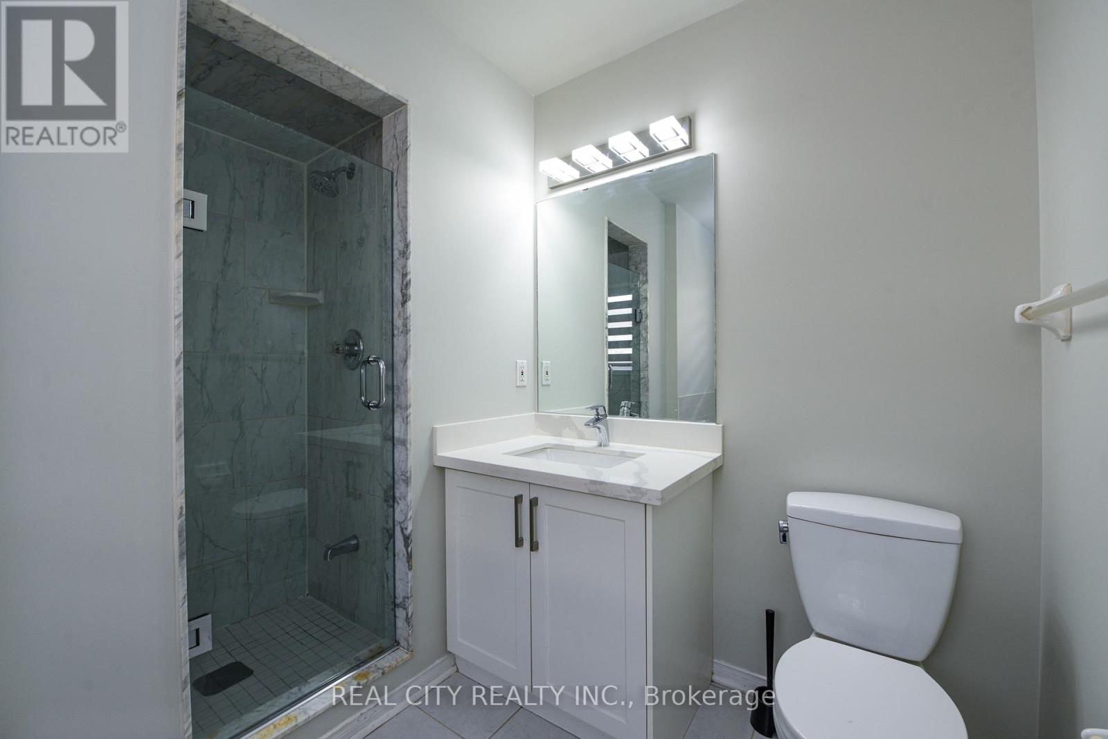 6416 Hampden Woods Road, Mississauga, Ontario  L5N 7V3 - Photo 40 - W12789958