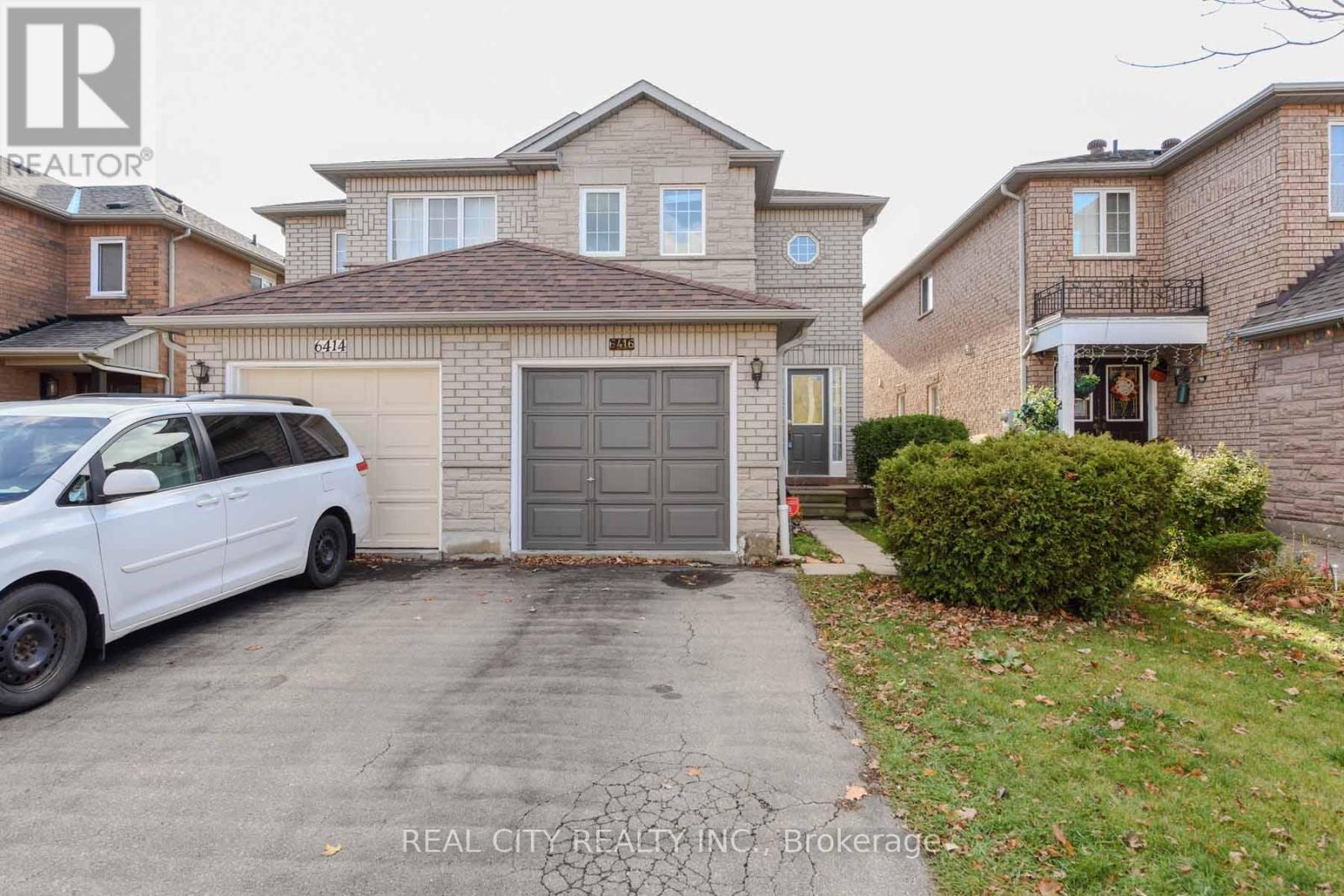6416 Hampden Woods Road, Mississauga, Ontario  L5N 7V3 - Photo 5 - W12789958