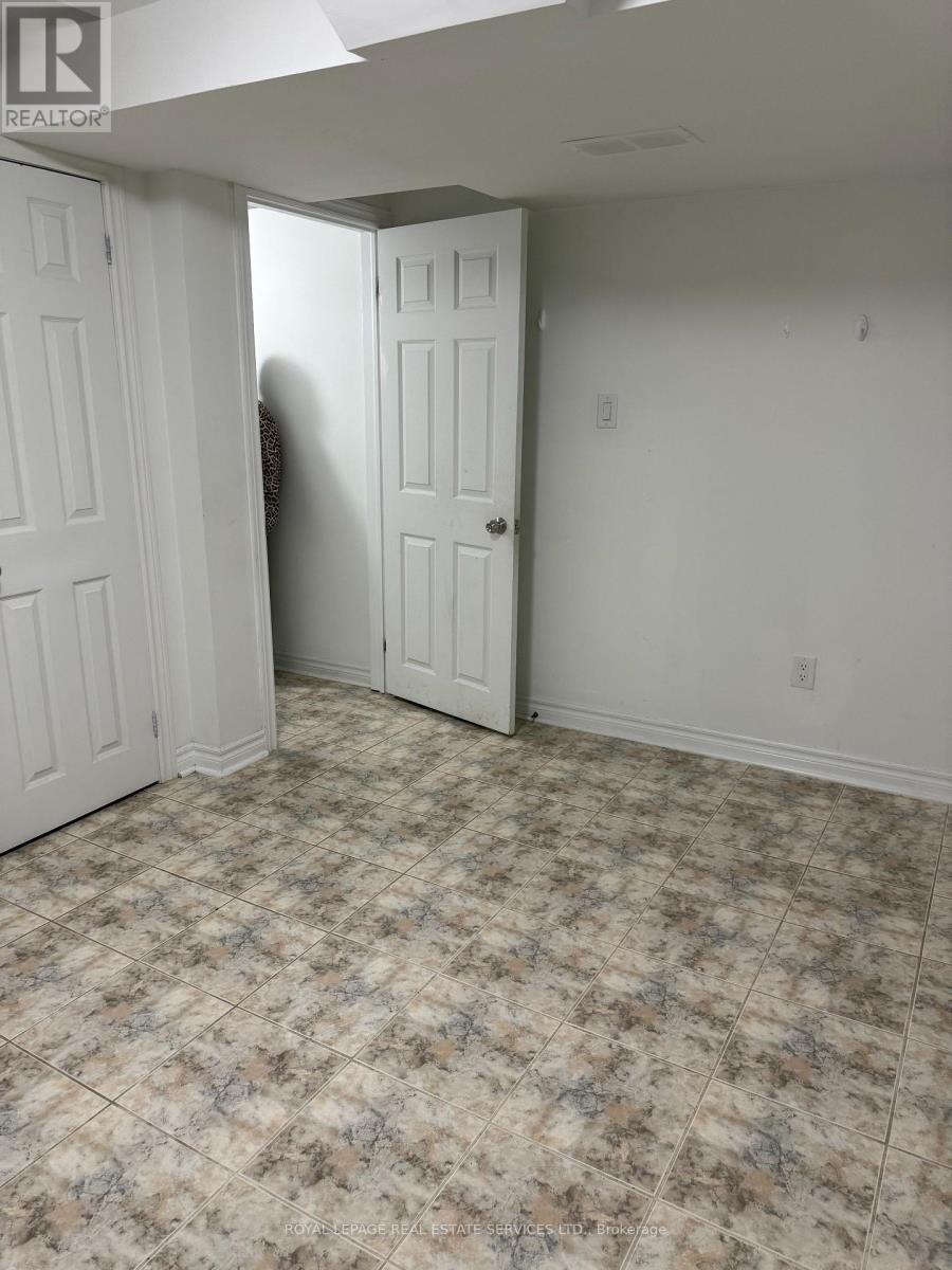 Bsmt - 3603 Copernicus Drive, Mississauga, Ontario  L5B 3L3 - Photo 15 - W12789972