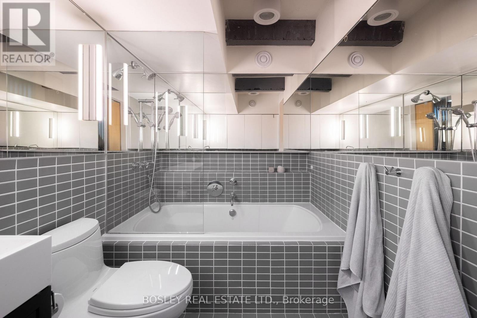 Rear - 67 Elm Grove Avenue, Toronto, Ontario  M6K 2J2 - Photo 27 - W12789982