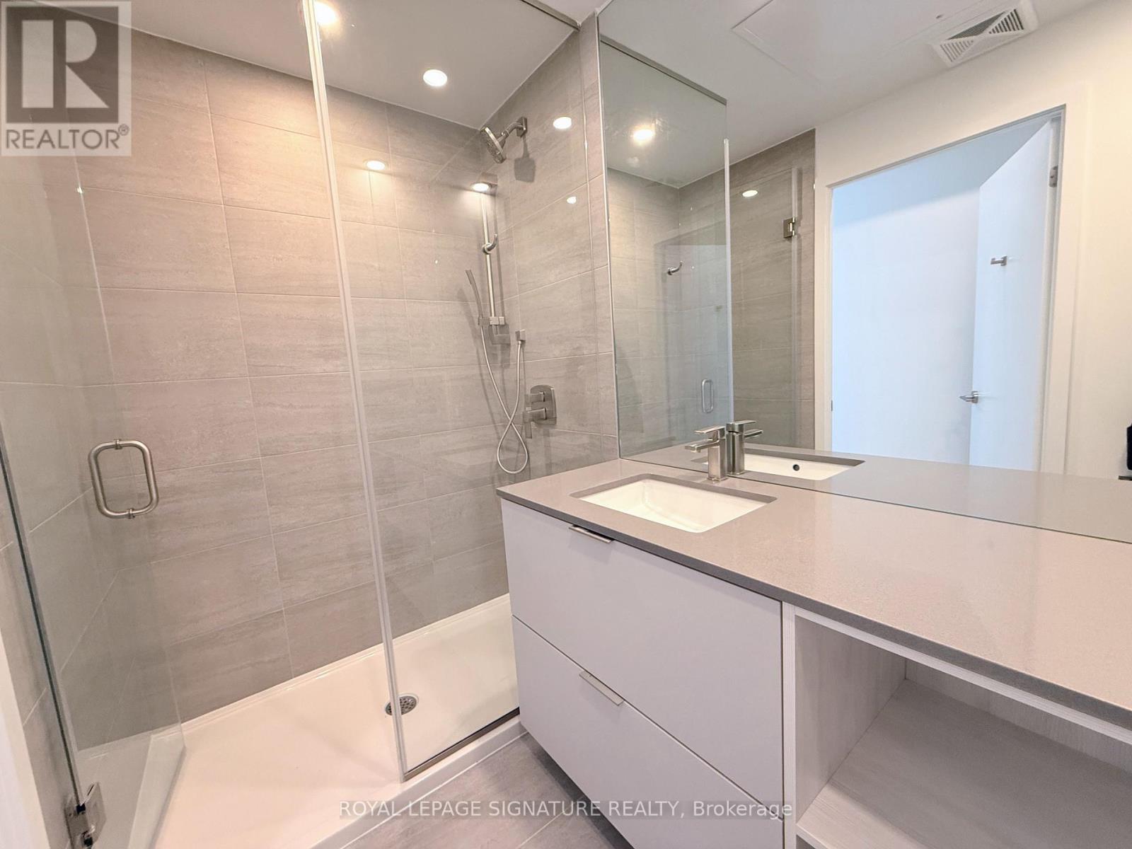 1311 - 1 Fairview Road, Mississauga, Ontario  L5A 0B4 - Photo 10 - W12789986