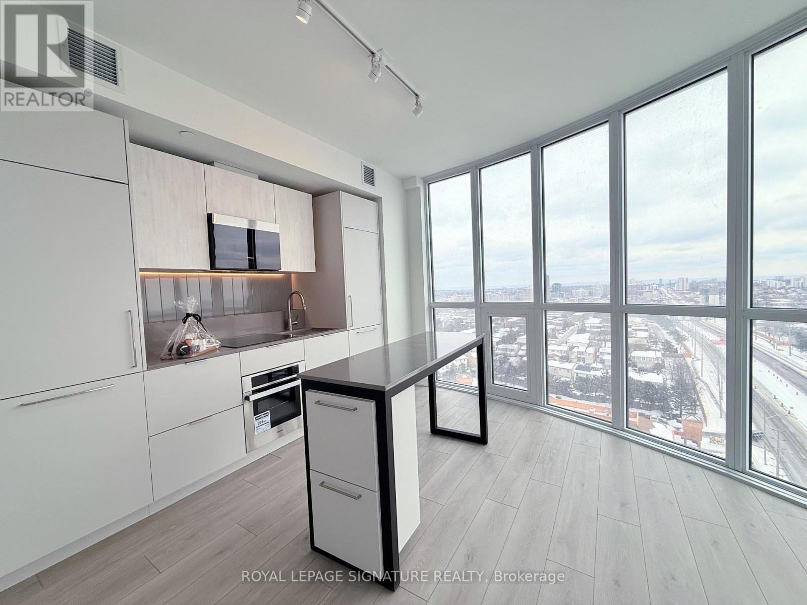 1311 - 1 Fairview Road, Mississauga, Ontario  L5A 0B4 - Photo 4 - W12789986