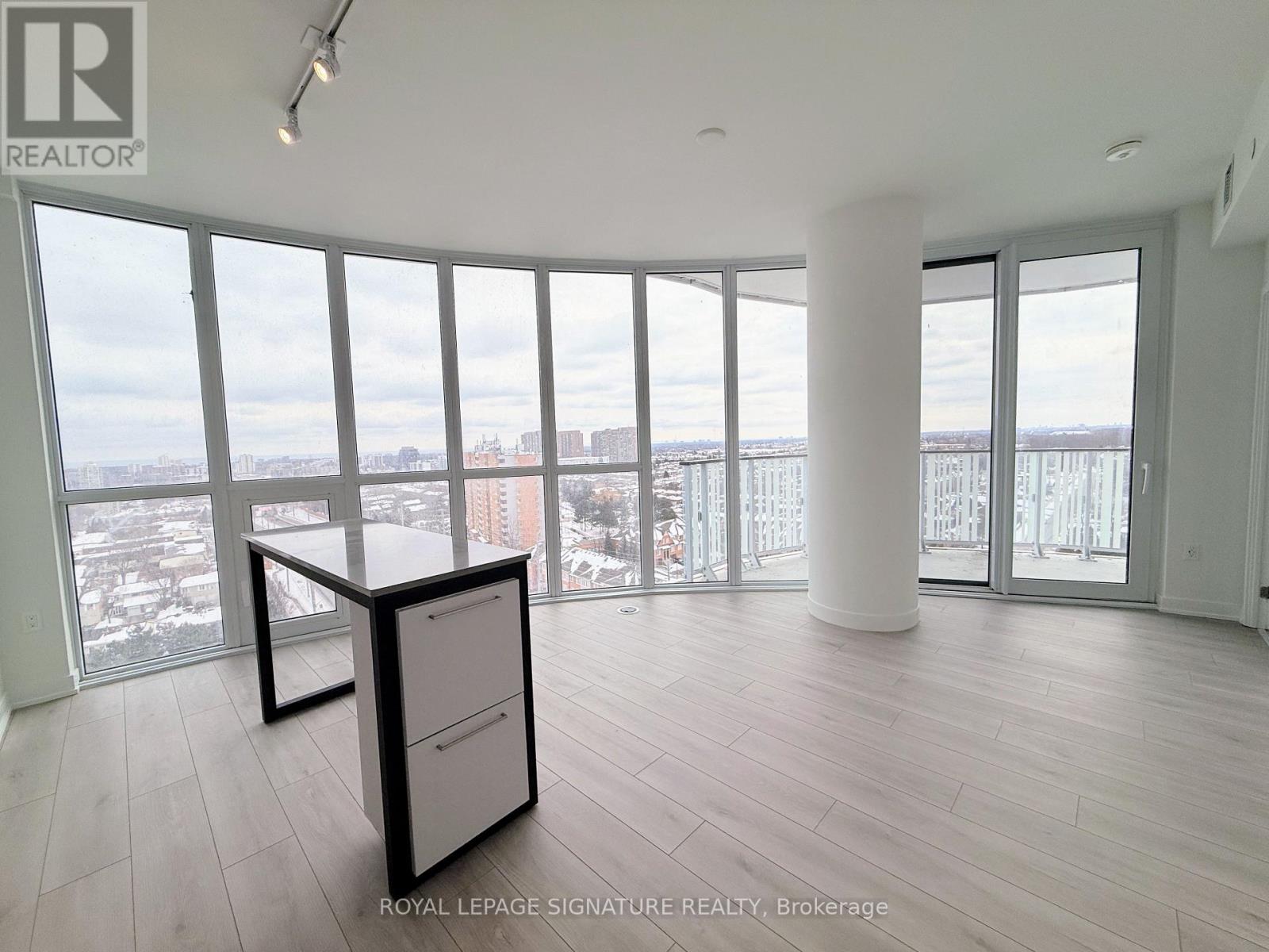 1311 - 1 Fairview Road, Mississauga, Ontario  L5A 0B4 - Photo 5 - W12789986