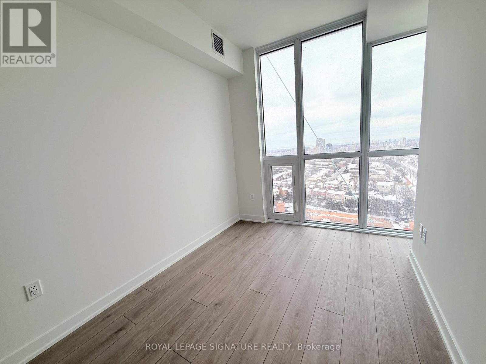 1311 - 1 Fairview Road, Mississauga, Ontario  L5A 0B4 - Photo 7 - W12789986