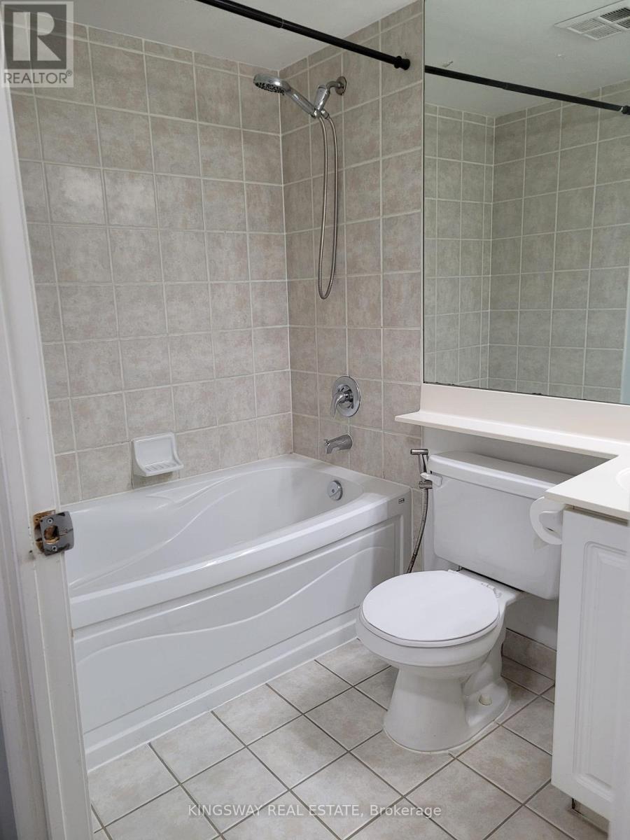 602 - 3880 Duke Of York Boulevard, Mississauga, Ontario  L5B 4M7 - Photo 10 - W12789992