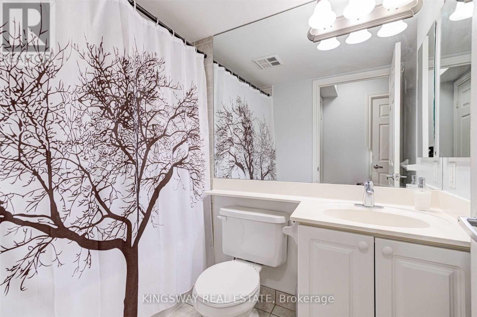 602 - 3880 Duke Of York Boulevard, Mississauga, Ontario  L5B 4M7 - Photo 9 - W12789992