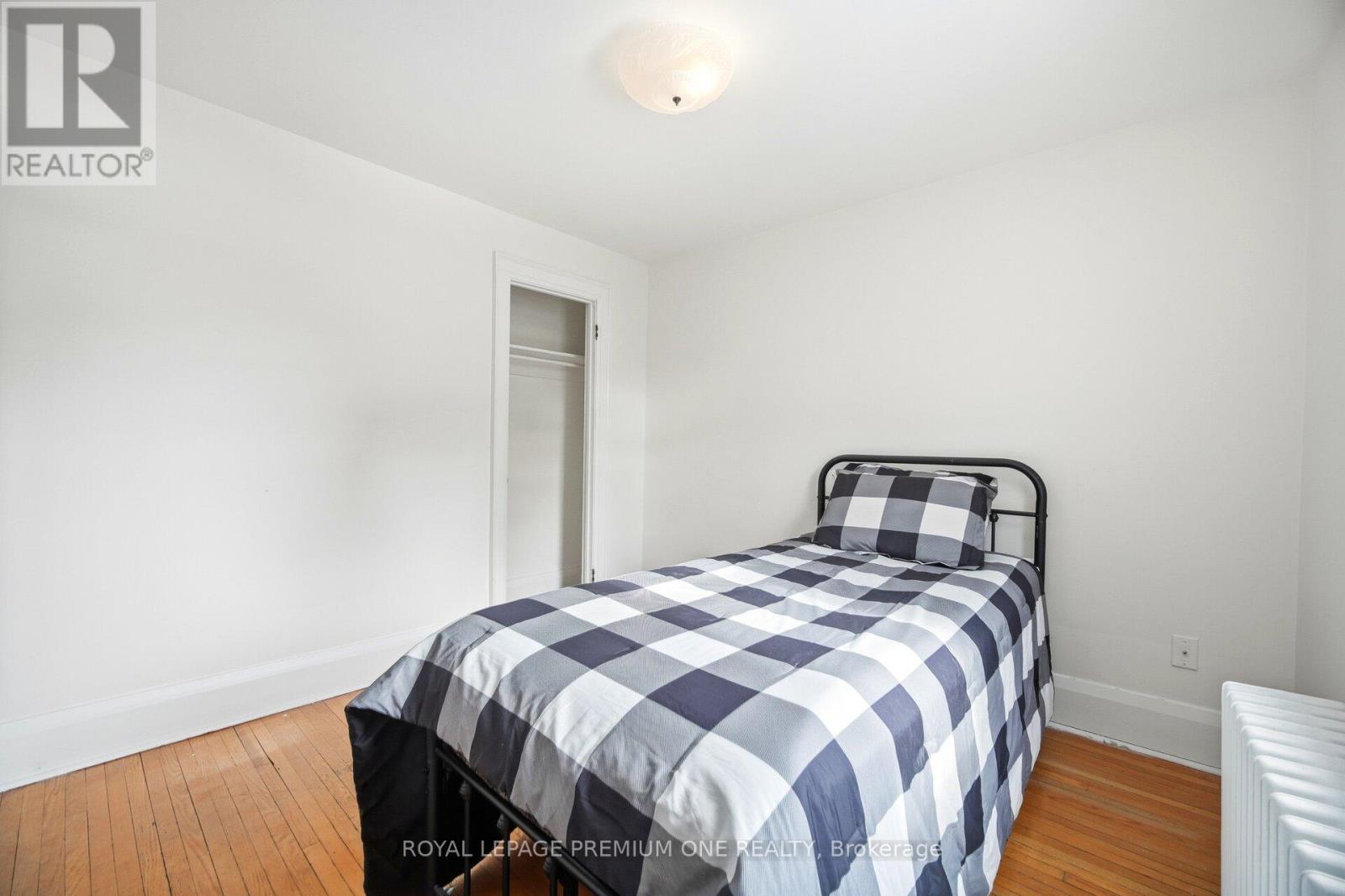 61 Methuen Avenue, Toronto, Ontario  M6S 1Z7 - Photo 24 - W12790002