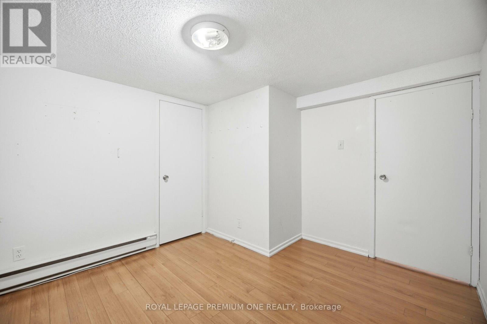 61 Methuen Avenue, Toronto, Ontario  M6S 1Z7 - Photo 34 - W12790002