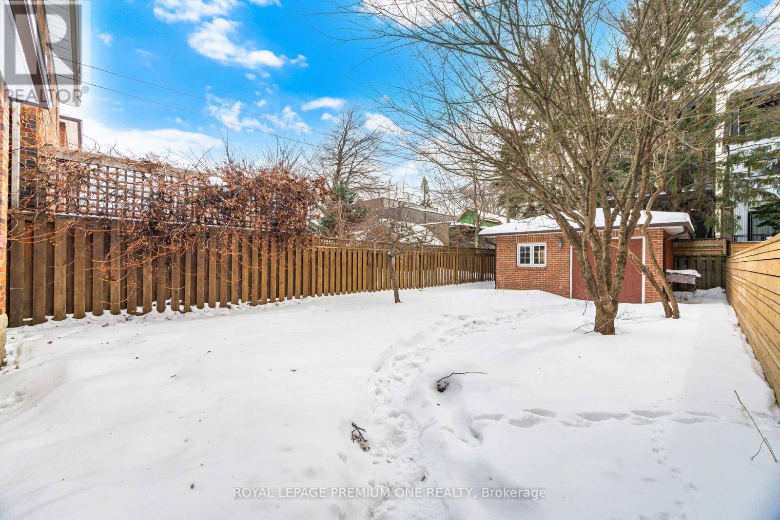 61 Methuen Avenue, Toronto, Ontario  M6S 1Z7 - Photo 40 - W12790002