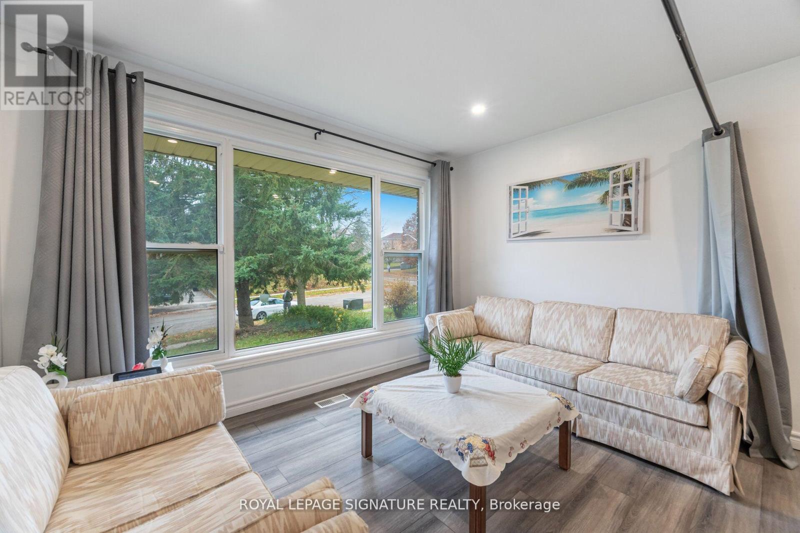 406 Tamarack Drive, Waterloo, Ontario  N2L 4G6 - Photo 10 - X12789974