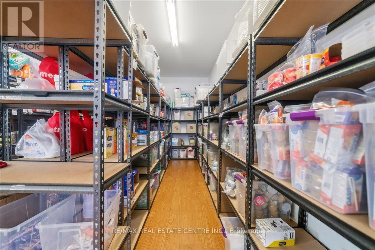 1548 King Street E, Hamilton, Ontario  L8K 1S9 - Photo 8 - X12789996