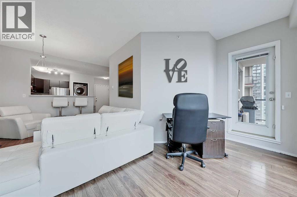 1807, 1053 10 Street Sw, Calgary, Alberta  T2R 1S6 - Photo 11 - A2271449