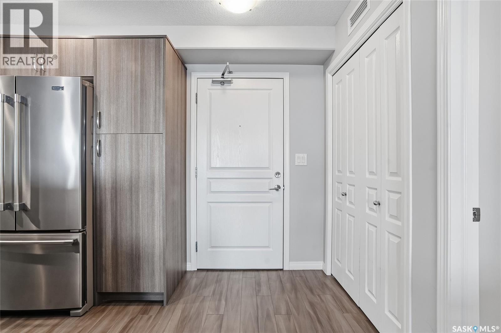 316 915 Kristjanson Road, Saskatoon, Saskatchewan  S7S 0B1 - Photo 3 - SK028568