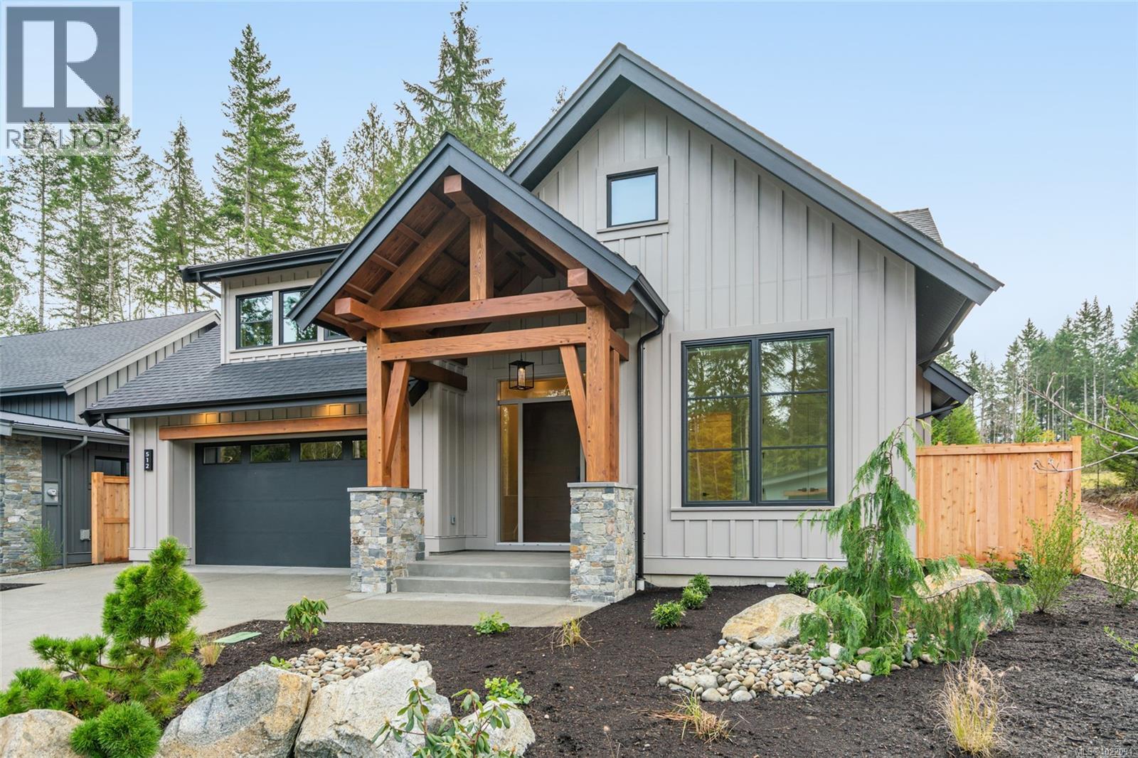 549 Hole-in-One Dr, Qualicum Beach, British Columbia