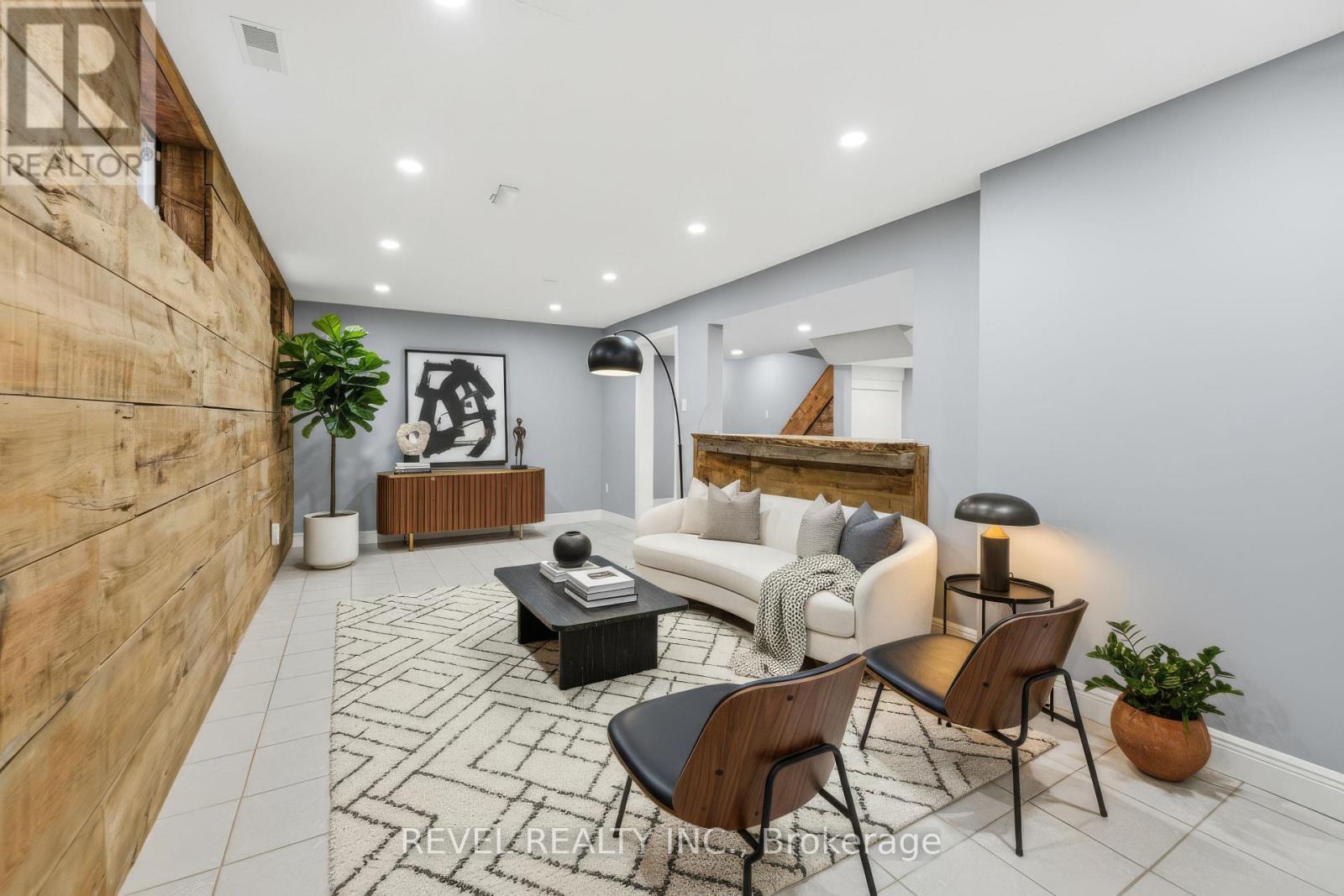 34 Haskins Court, Hamilton, Ontario  L8K 6R1 - Photo 4 - X12785826