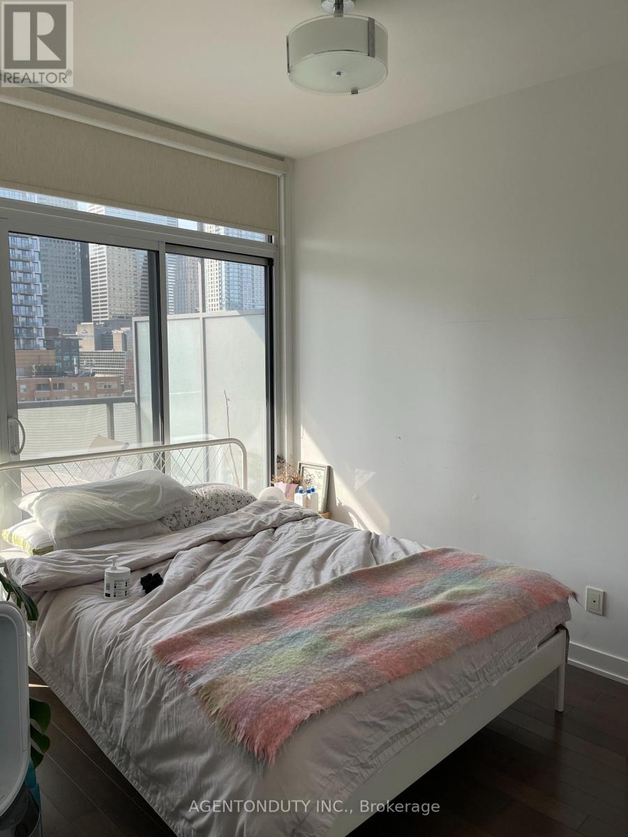 1301 - 1 Market Street, Toronto, Ontario  M5E 0A2 - Photo 12 - C12790022